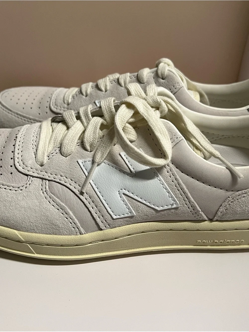 New Balance T500 Grey Low-Top Sneakers - Picture 5 of 15